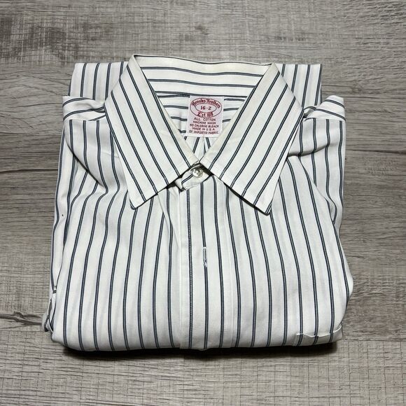 Brooks Brothers Button Down Shirt Mens 16-2 White Blue Green Stripes Traditional - Picture 1 of 7
